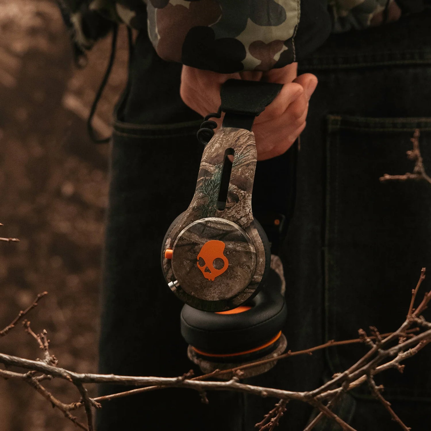 Realtree APX Black/Orange