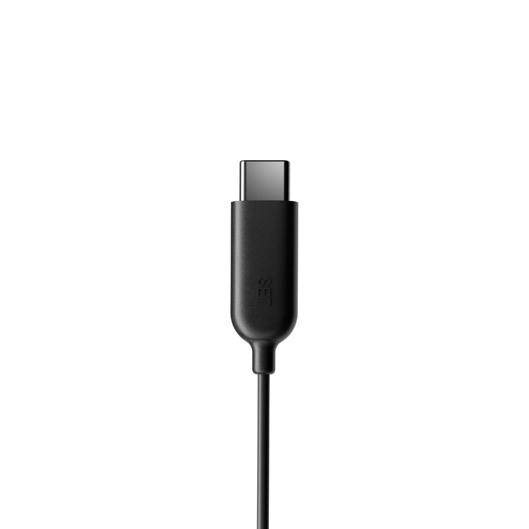 True Black USB-C